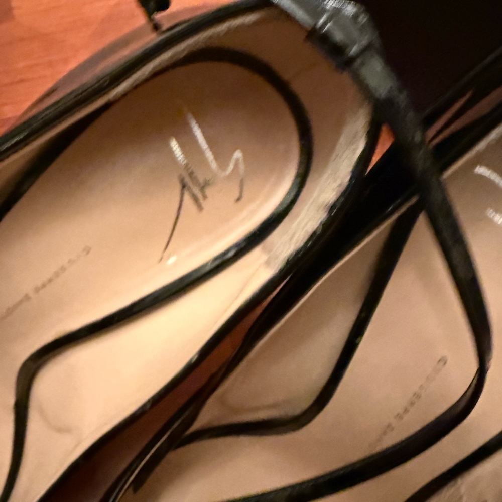 Giuseppe Zanotti Black Patent Peep Toe Heels - Picture 3 of 14